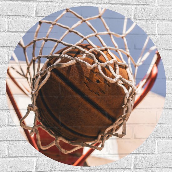 Muursticker Cirkel - Basketbal in Basket - 80x80 cm Foto op Muursticker