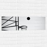 Muursticker - Bal Vallend in Basket (Zwart-wit) - 90x30 cm Foto op Muursticker