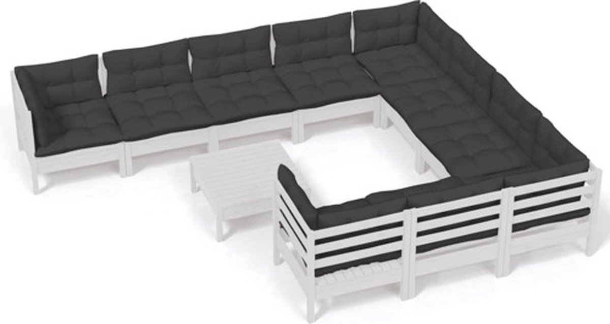 Tuinloungeset met witte kussens en grenenhouten frame van The Living Store.