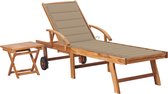 The Living Store Chaise longue - Bois de teck - Dossier réglable - Roues - Table d'appoint - kussen beige - 195x59,5cm