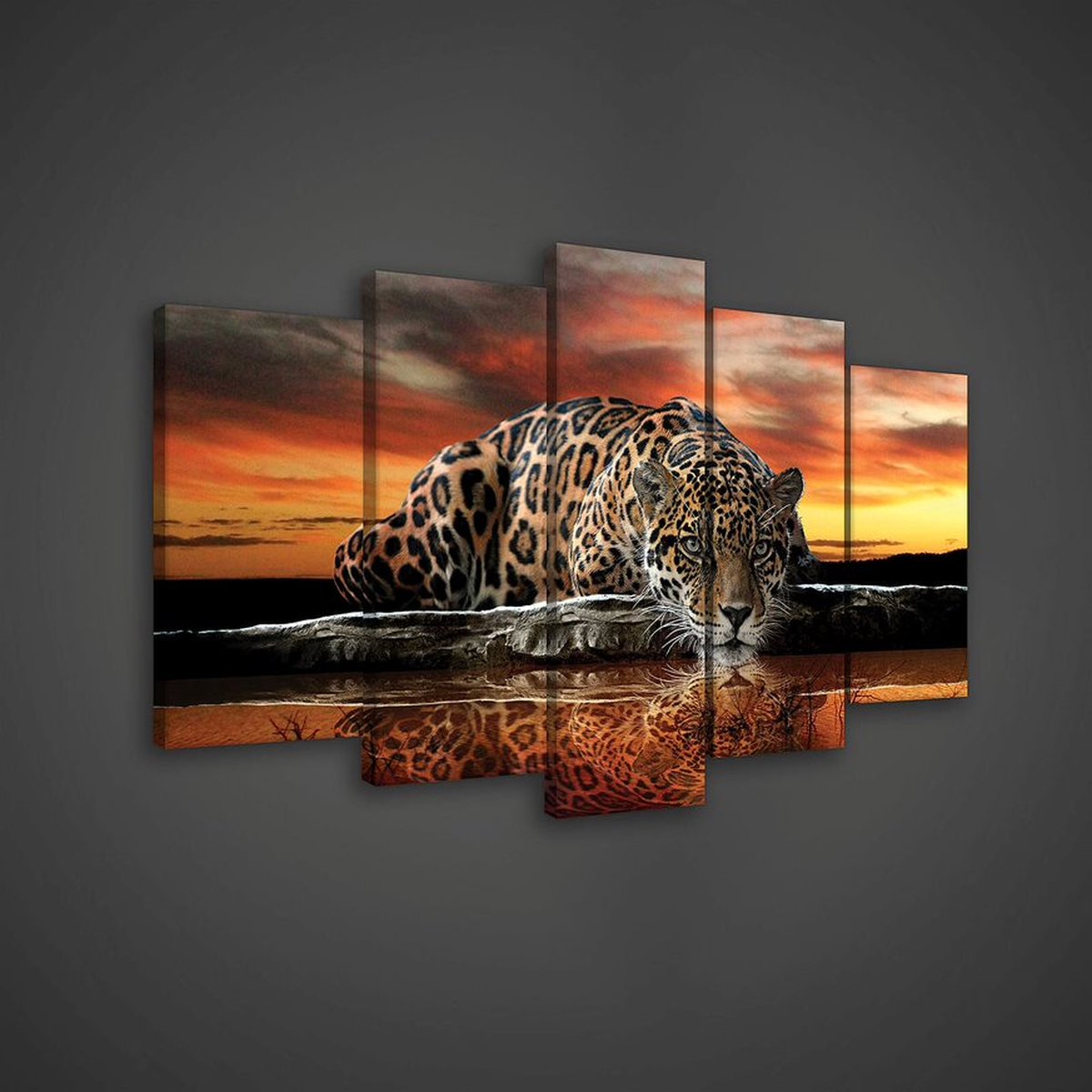 Canvas Schilderij - Jaguar - Zonsondergang - Cheeta - Dieren - Lucht - Wild - Natuur - Afrika - Schilderij Woonkamer - Schilderijen op canvas - Inclusief Frame - 5 Luiks - 5 Delen - 100x60cm (LxB) Jaguar - goud