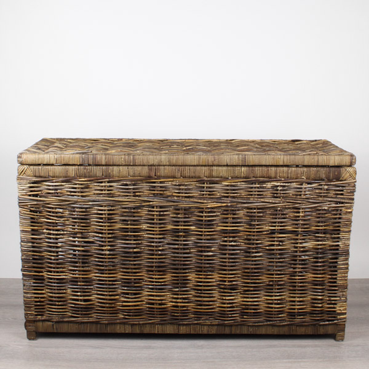 Migo Styling - Opbergmand - Met deksel - Naturel - Brown - 110x40xH65 - Riet - Rotan - Rechthoek