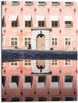 Dibond - Rozegekleurd Gebouw Vol Ramen - 60x80 cm Foto op Aluminium (Wanddecoratie van metaal)