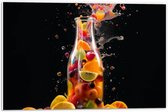 PVC Schuimplaat - Fles - Eten - Fruit - Spetters - Kleuren - 60x40 cm Foto op PVC Schuimplaat (Met Ophangsysteem)