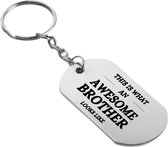 Akyol - dit is hoe een geweldige broer eruit ziet sleutelhanger - Broer - familie - cadeau - 54 x 29mm