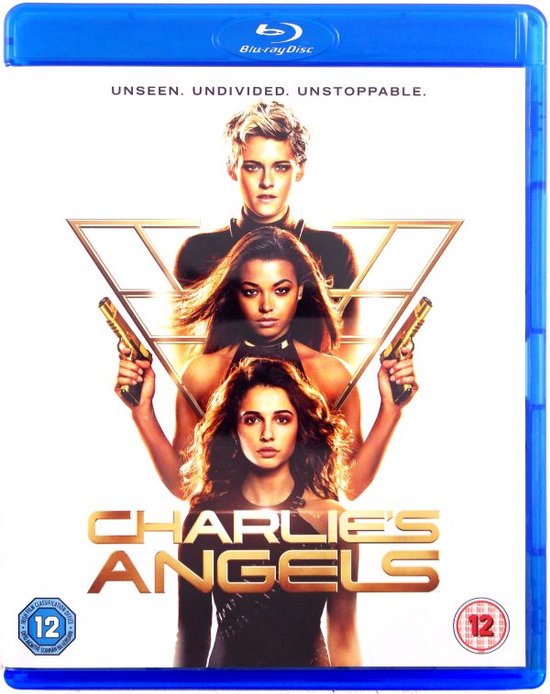 Voorkant Blu-ray hoesje van Charlie's Angels met Kristen Stewart, Ella Balinska en Naomi Scott. Drie vrouwen met pistolen.