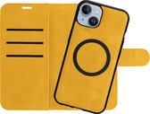 Cazy Uitneembaar Wallet Hoesje geschikt voor iPhone 15 Plus - Afneembaar hoesje - Magfit - 2-in-1 design - Pasvakjes - Geel