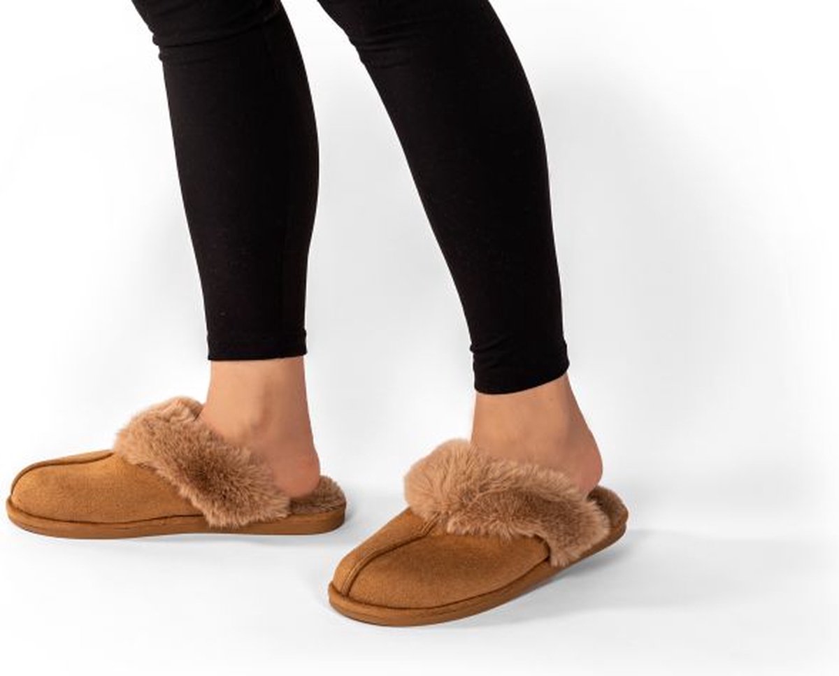 Tiseco pantoffels SNUGGS - suede polyester – cognac– maat 36/37
