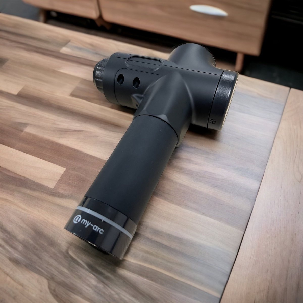 Afbeelding 2 van My Arc Massage Gun - Massage Apparaten - Gym - Fitness - Sport - Massage - 6 Kopstukken - Inclusief Reistas
