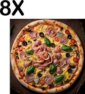 BWK Textiele Placemat - Pizza met Ham en Olijven op Donkere Achtergrond - Set van 8 Placemats - 50x50 cm - Polyester Stof - Afneembaar