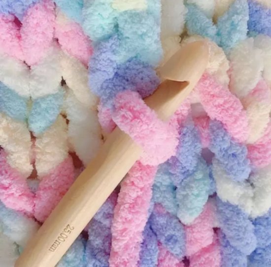 Chunky Wool Unicorn - Multicolore - 100% Polyester Chenille - Blanket Chunky Yarn - 250 g - Fil à tricoter - Fil Giant - 2 cm - Point épais - Laine Super Chunky - Fil à tricoter - Doux - Moelleux