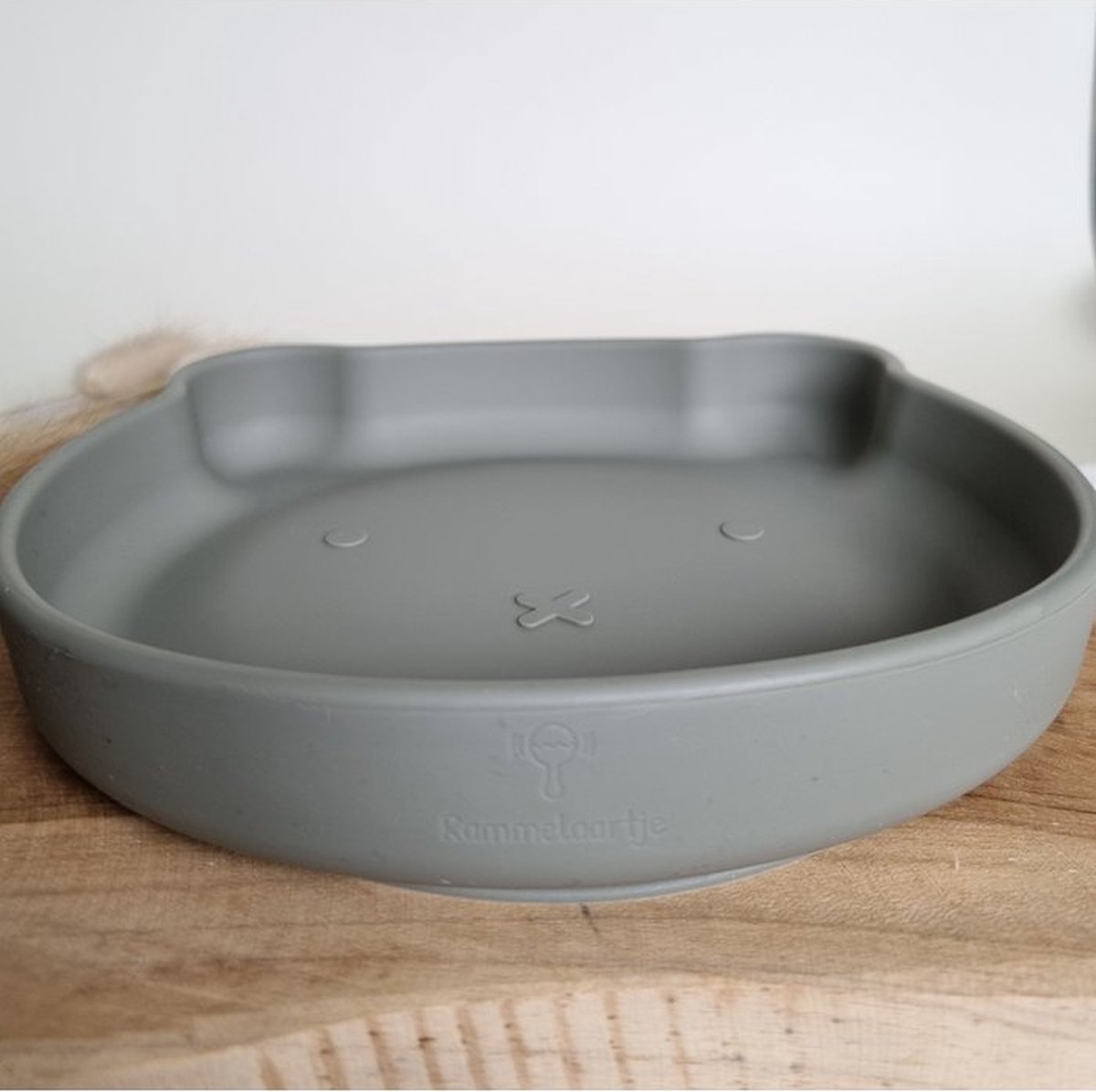 Goedkoopste Rammelaartje - Baby - Siliconen babybordje Beer - salie