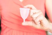 Cless Herbruikbare Siliconen Menstruatie Cup - Small - BPA Vrij - Gratis Satijnen Bewaarzakje