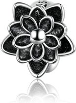 Zilveren bedel Zwarte lotusbloem