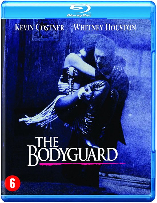 Blu-ray hoes met Kevin Costner die Whitney Houston draagt in de regen. "The Bodyguard" staat op de hoes.
