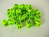 Afbeelding van het spelletje Chessex dobbelstenen set, 36 6-zijdig 12 mm, Vortex bright green w/black