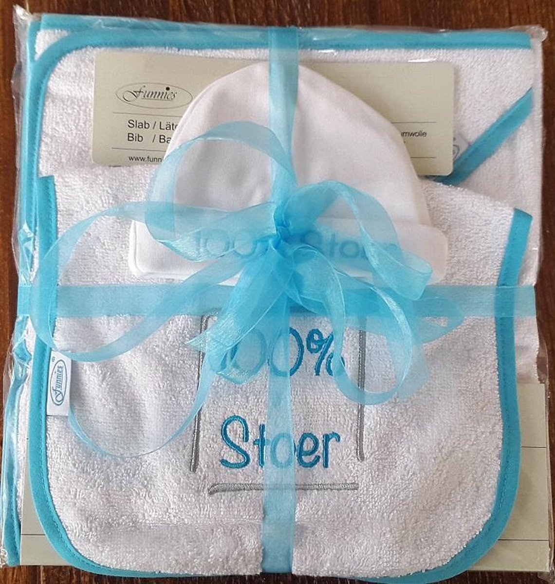 Goedkoopste Funnies Babysetje 100 Stoer Wit/Turquoise - badcape/slabbertje/mutsje