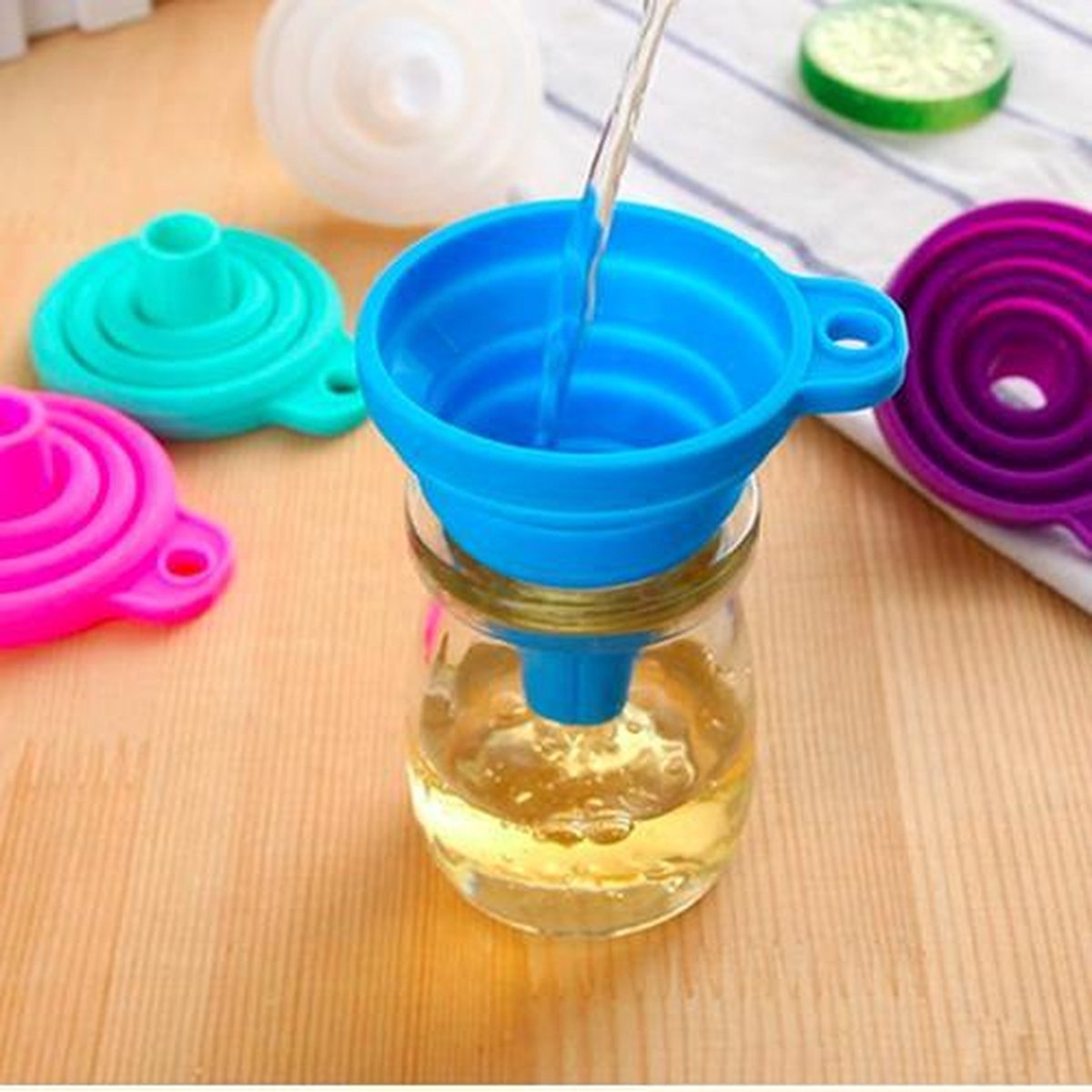 ForeverKitchen® - Opvouwbare Siliconen Trechter - Inklapbaar handig keuken hulp tool - blauw