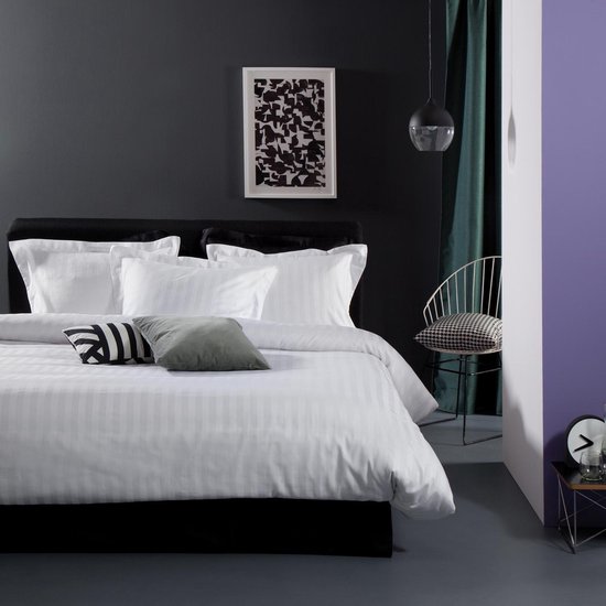 Damai Linea - Dekbedovertrek - Lits-jumeaux - 240 x 200/220 cm - Wit + 2 kussenslopen 60x70 van Damai — afbeelding 4