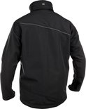 Achterkant van een zwarte DASSY softshell werkjas met capuchon en diagonale reflecterende streep.