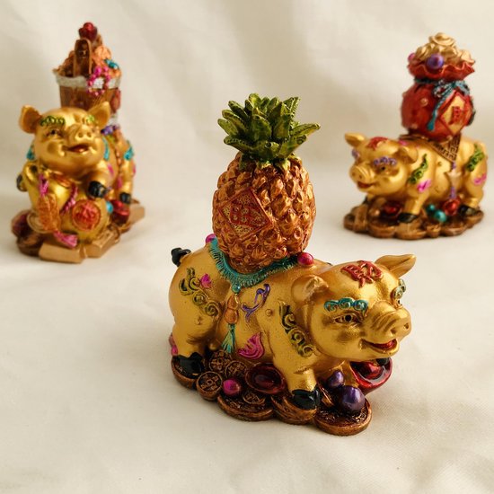 Un porte bonheur! Bénédiction de cochon Feng shui , santé, bol au trésor et symbole de richesse ensemble de 3 à la main et peint à la main