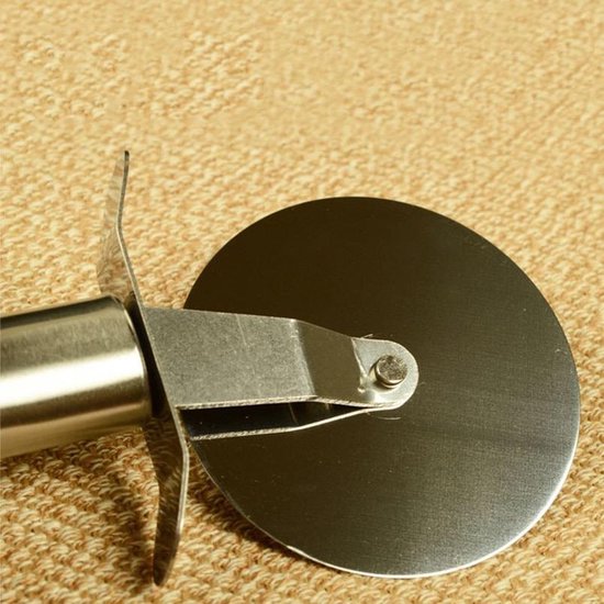 pizza cutter/ roller