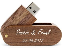Hout twister walnoot usb stick bedrukken. Vanaf 1 stuk. 16gb