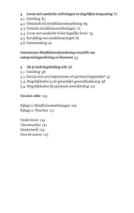 Inhoudsopgave van een boek, met titels zoals 'Leven met aandacht: oefeningen en dagelijkse toepassing' en 'Als je toch begeleiding wilt'.