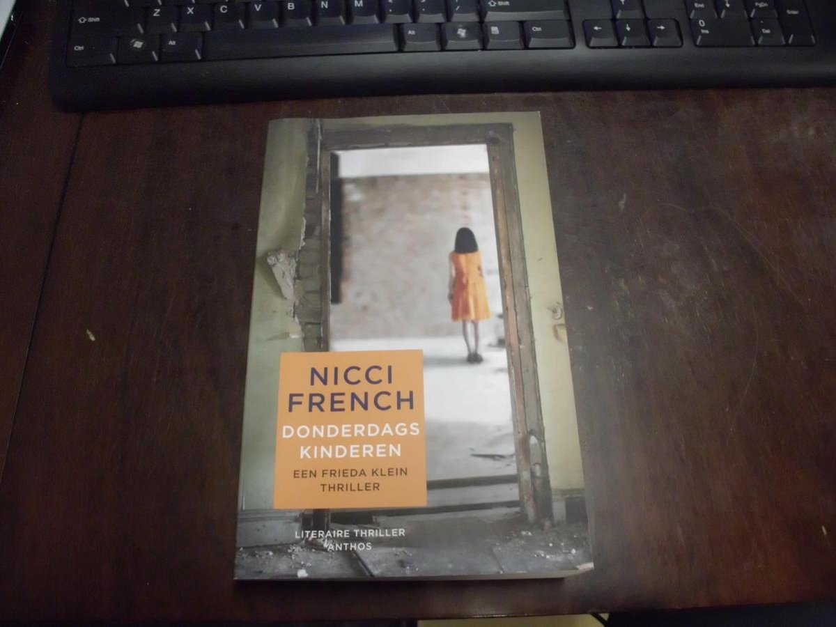 Donderdagskinderen, Vriendenloterij - Nicci French; Nicci French