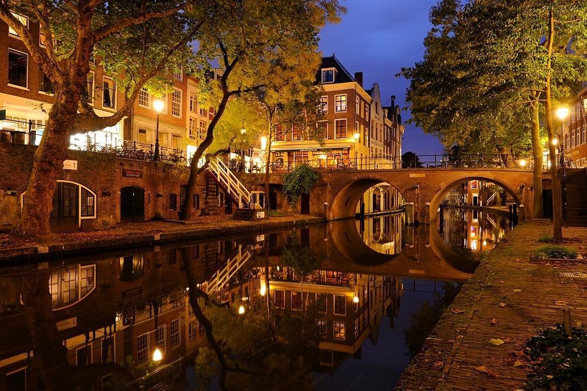 Poster Donker Utrecht - Oudegracht met Gaardbrug - 60 x 40 cm - glanzend papier