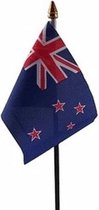 Nieuw Zeeland mini vlaggetje op stok 10 x 15 cm
