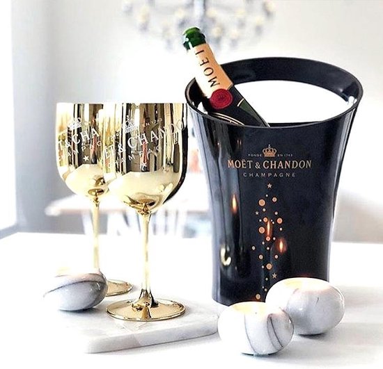 Overwinnen Verhandeling chatten Moët & Chandon Ice Imperial Champagneglazen en koeler - Zwart, goud - 2  stuks glazen /... | bol.com