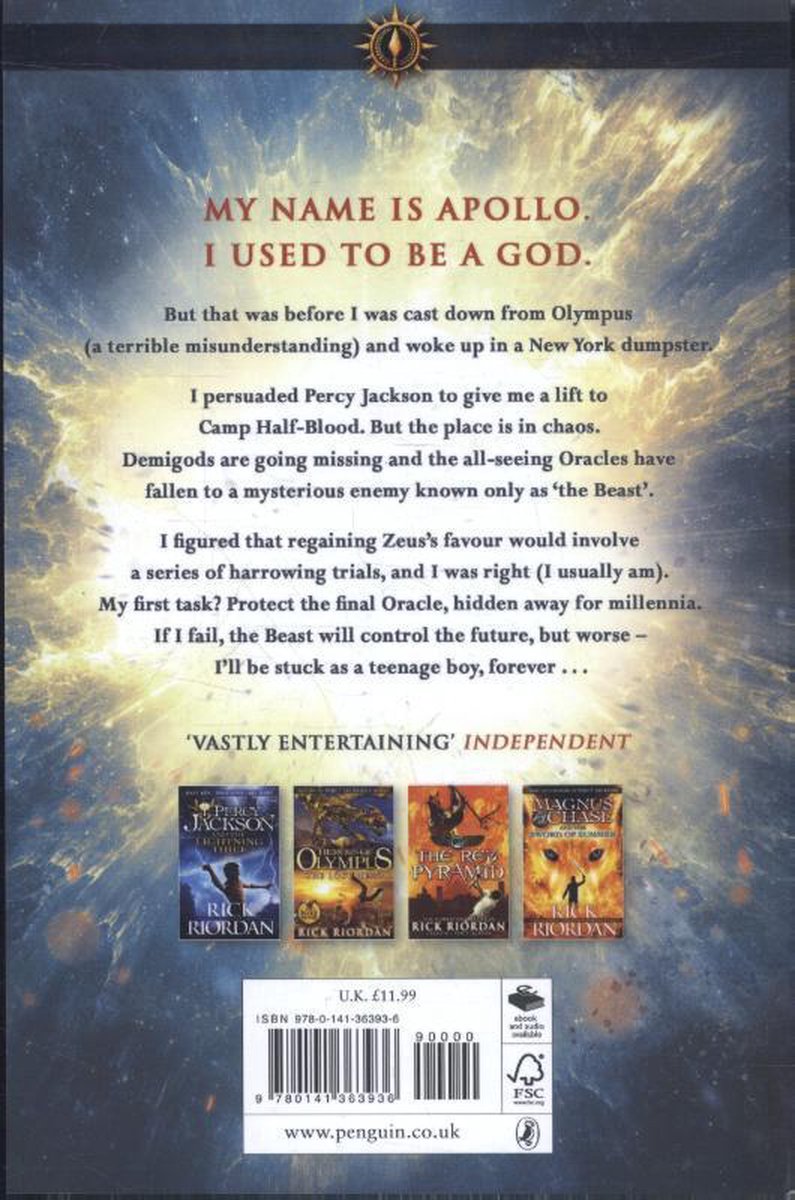 Achterkant van het boek 'The Trials of Apollo: The Hidden Oracle'. Tekst over Apollo en Percy Jackson, met afbeeldingen van andere boeken.