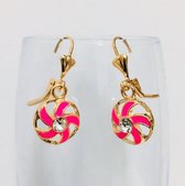Fashionidea – mooie goudkleurige oorbellen ronde hangers met zirkonia en roze accenten