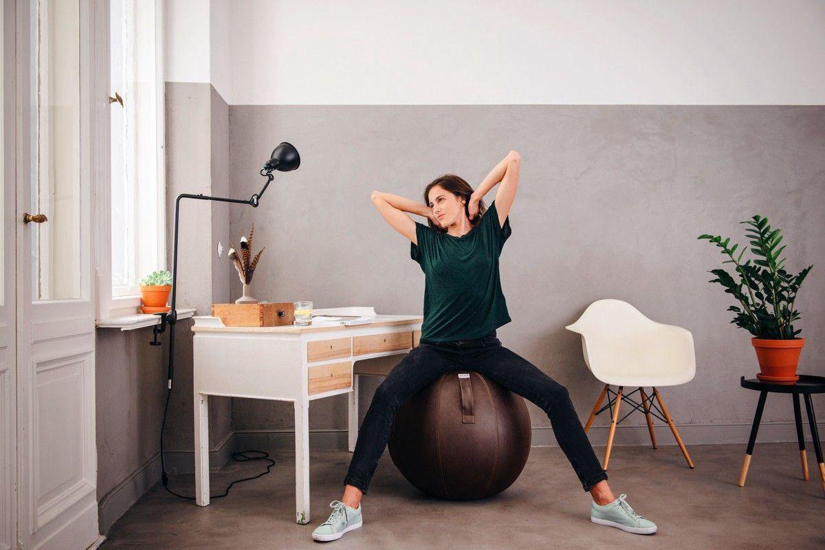 Vluv STOV - zitbal met hoes - voor kantoor en thuis - ergonomisch - yoga- en zwangerschapsbal - 70-75 cm - macchiato — cadeau in Wonen & Interieur - foto 7