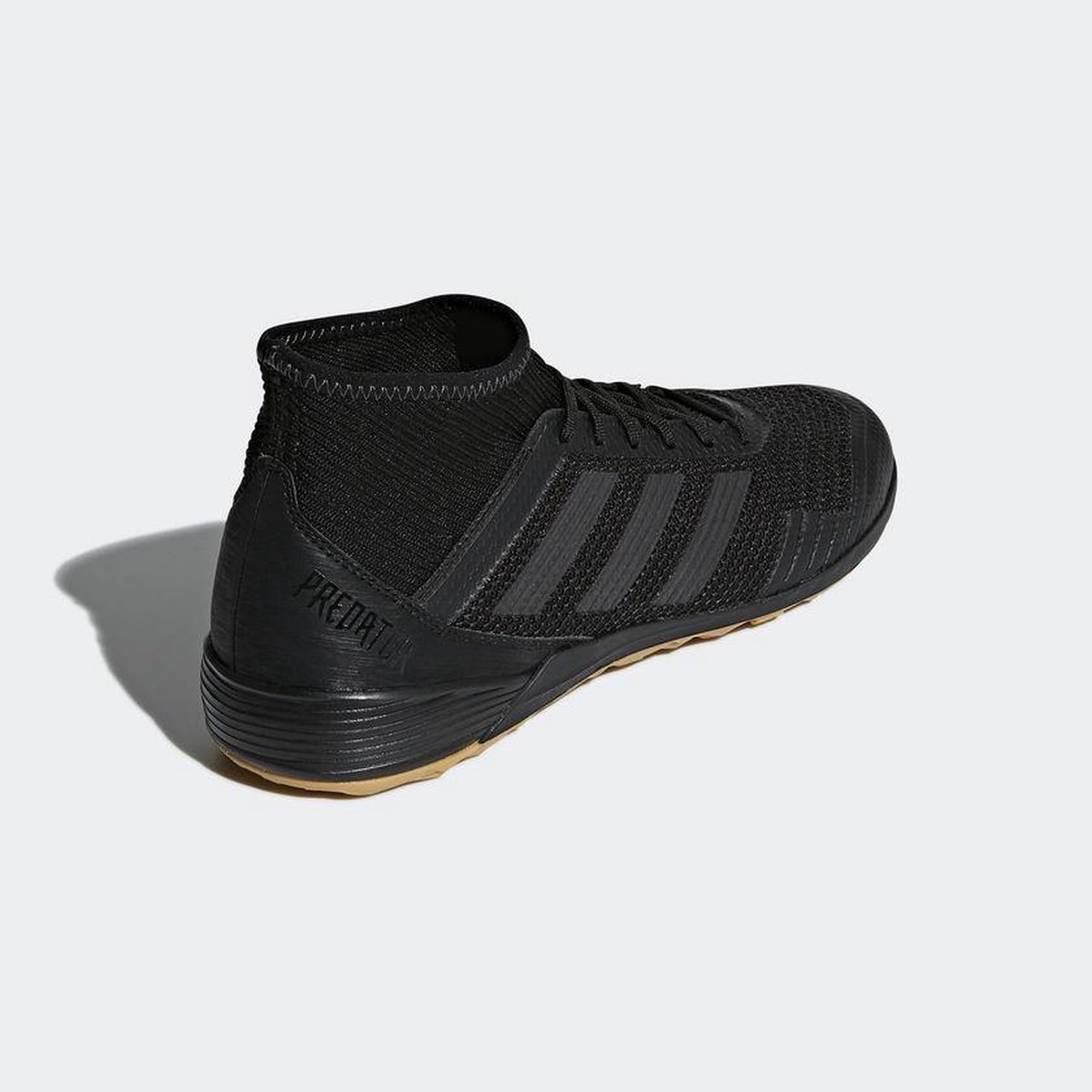 Adidas predator 18.3 sales tango indoor