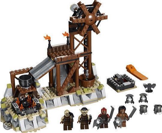 LEGO Le Seigneur des Anneaux La Forge d'Orc - 9476