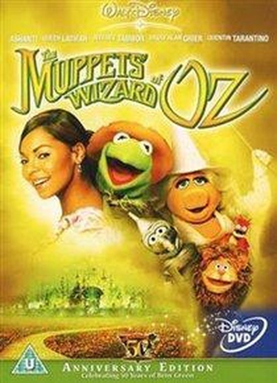 DVD cover 'The Muppets Wizard of Oz'. Ashanti, Kermit the Frog, Miss Piggy, Toto, en de Cowardly Lion.