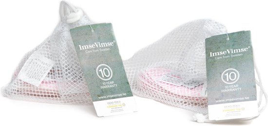 Twee netzakken met roze inlegkruisjes, elk met een groen label met 'ImseVimse', '10 YEAR WARRANTY' en OEKO-TEX.