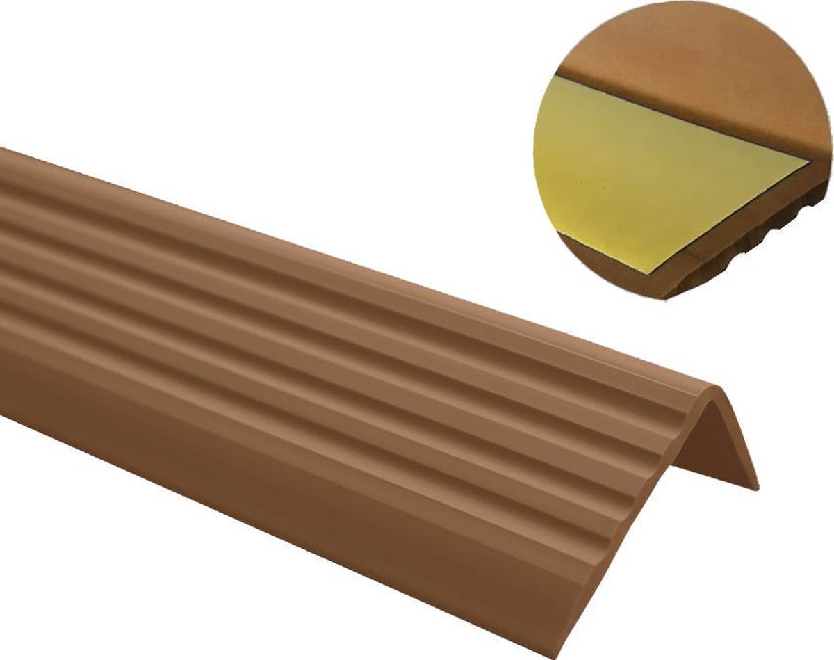 PVC -ANTISLIP TRAPPROFIEL -ZELFKLEVEND BRUIN P2ND 41X25 mm X 110 cm X (set van15 stuks )