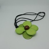 Tagua bloemen hanger aan koord - groen - eco sieraad - 100% plantaardig