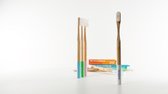 PlanetBrush KINDEREN (3+1 GRATIS)- Wit kleur- Bamboo tandenborstel voor kinderen met planten gebaseerde (ricinusolie) borstelhaartjes