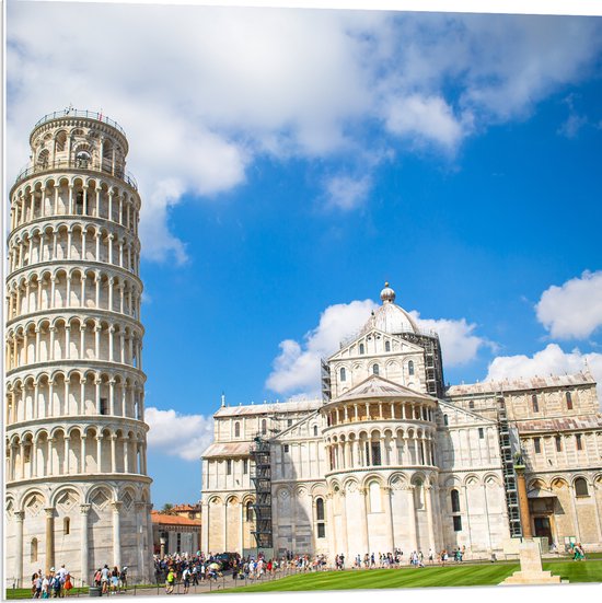 WallClassics - PVC Schuimplaat - Toeristische Toren van Pisa in Italië - 80x80 cm Foto op PVC Schuimplaat (Met Ophangsysteem)