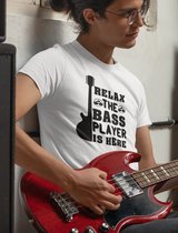 Rick & Rich - T-Shirt Relax The Bass Player Is Here - T-shirt avec imprimé - T-shirt Musique - Tshirt Musique - T-shirt Wit - T-shirt Homme - Chemise col rond - T-Shirt Taille L