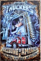Metalen wandbord Truckers backbone of America vrachtwagen - 20 x 30 cm