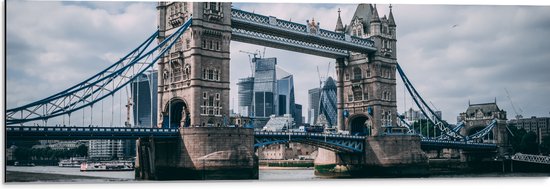 Dibond - Tower Bridge over de Rivier de Theems - Verenigd Koninkrijk - 90x30 cm Foto op Aluminium (Wanddecoratie van metaal)