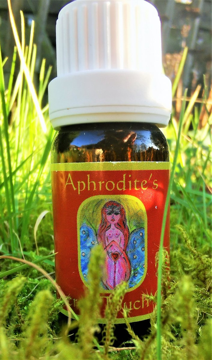 Goedkoopste Goddess Aphrodite Oil - Energetische Aromatherapie - Chakra Olie - In the Light of the Goddess by Lieve Volcke - 10 ml