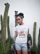 Shirt - Save the planet go vegan - Wurban Wear | Grappig shirt | Vegan | Unisex tshirt | Dieren | Dierenvriend | Vegan kookboek | Wit