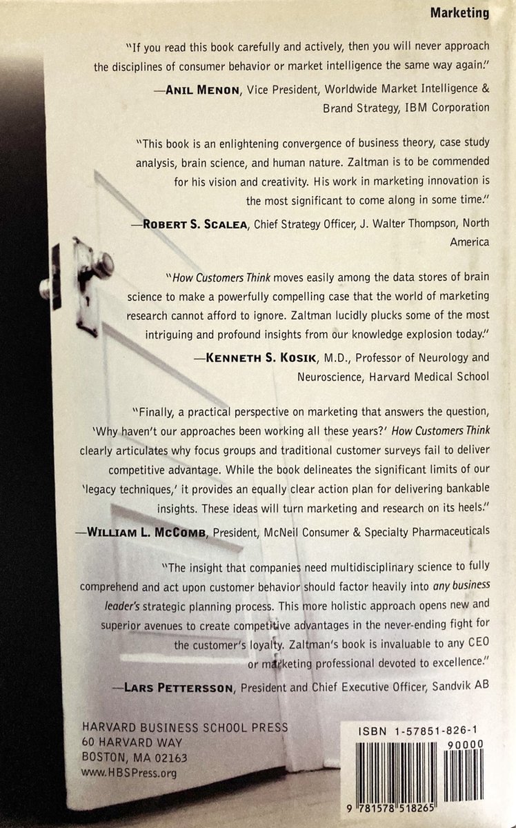 Achterkant van het boek 'How Customers Think' met recensies en uitgeversinformatie. ISBN en barcode zichtbaar.