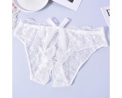 Sexy Slip met Kant - Open Kruis - Wit Kant - Erotisch Design met Bloemen en Strik - One Size String - Dames Onderbroek - Lingerie / Ondergoed